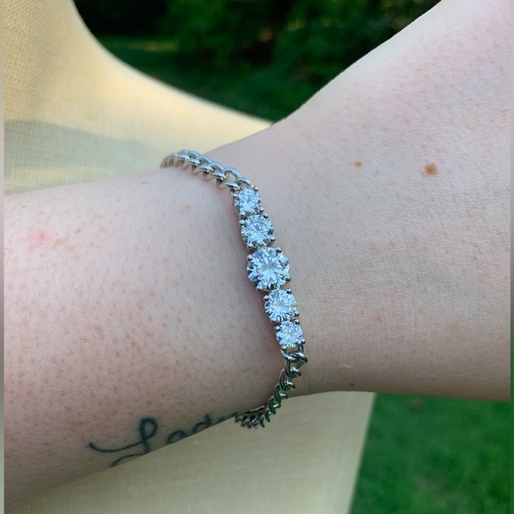 Quality Rhinestone Chain Bracelet - Picture 8 of 16